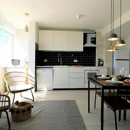 River View By Homing *