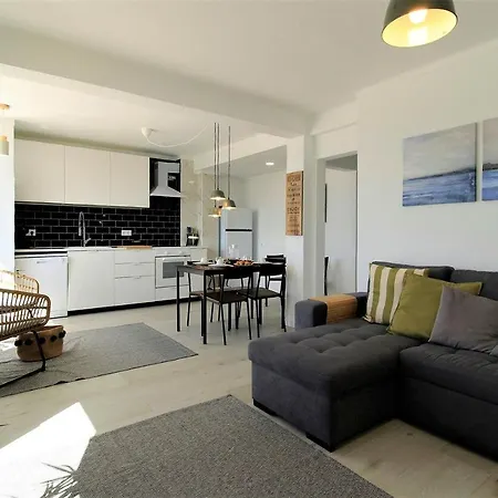 Apartment River View By Homing Faro